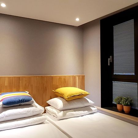 Hostel Cleo Seoul Hongdae Luaran gambar